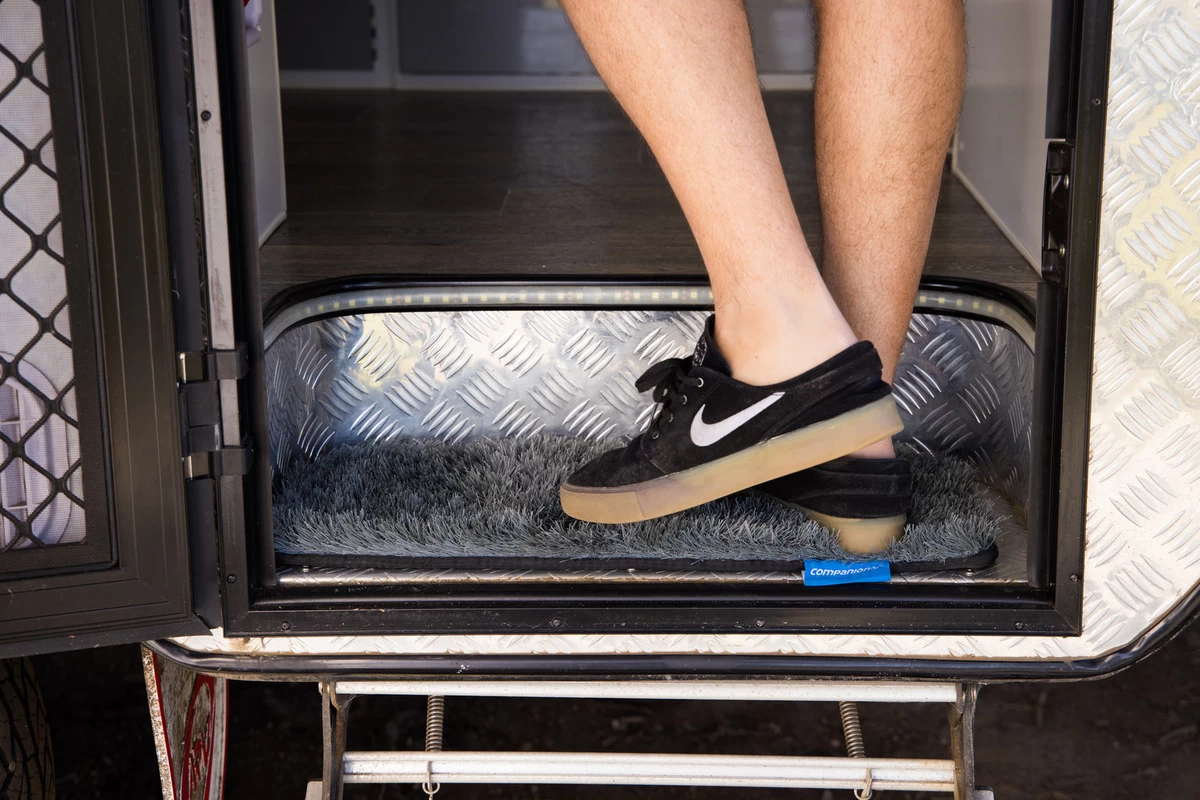 Companion Dust-Off Mat Caravan Step 58cm X 26cm - Image 7