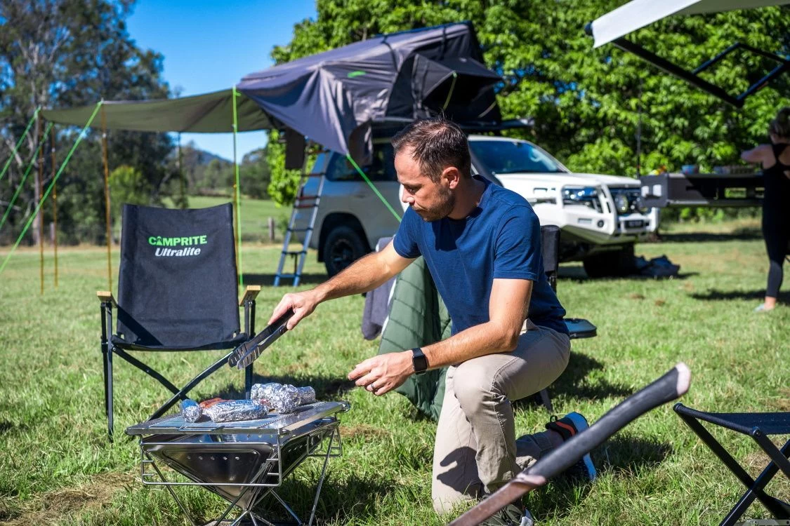 Camprite Flatfold Stainless Steel BBQ Grill 35cm - Image 4