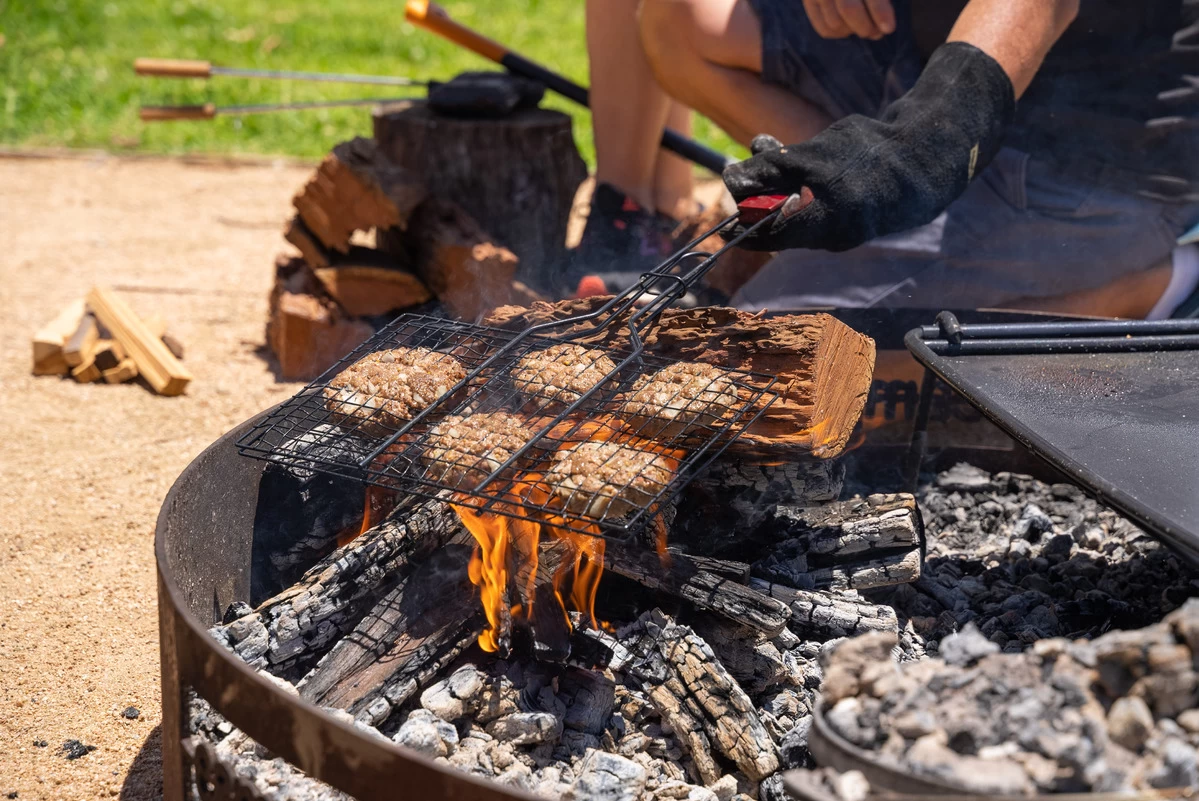 Campfire Hamburger Basket - Image 2