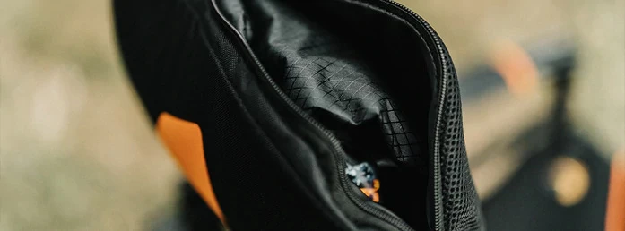 Oztent Red-Belly HotSpot Ultra-Lite Chair - Image 4